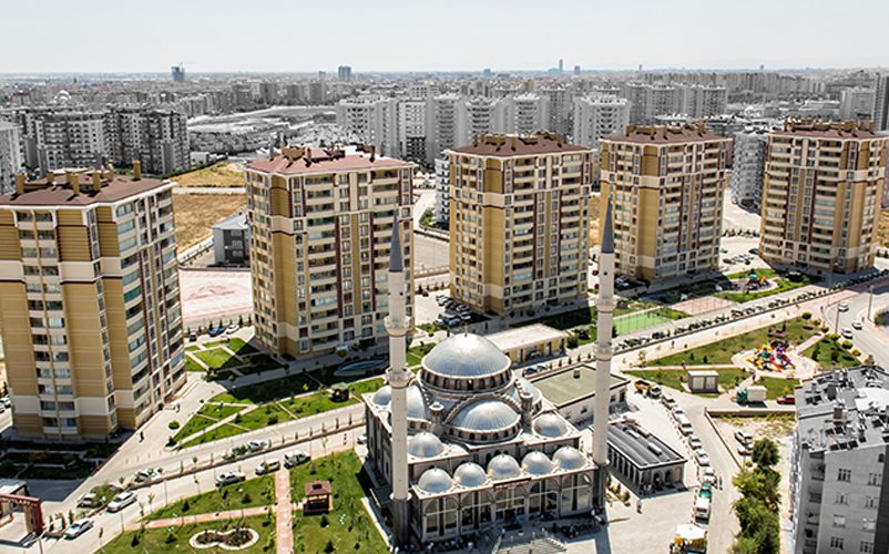 a659fd8ee15e4b6f9388f280689fe19b-bahcesehir-gold-slider-3